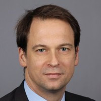 Dr. Axel Bree