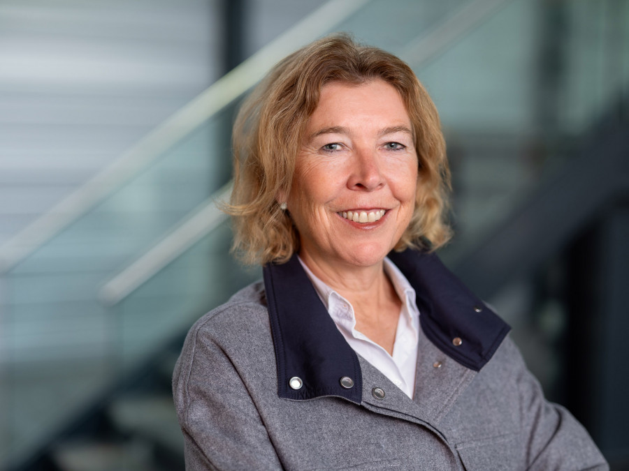 Dr. Heike Denecke-Arnold